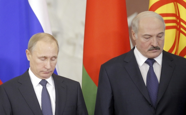 Кулеба рассказал о рисках для Украины из-за дружбы Лукашенко с Путиным
                                                                                