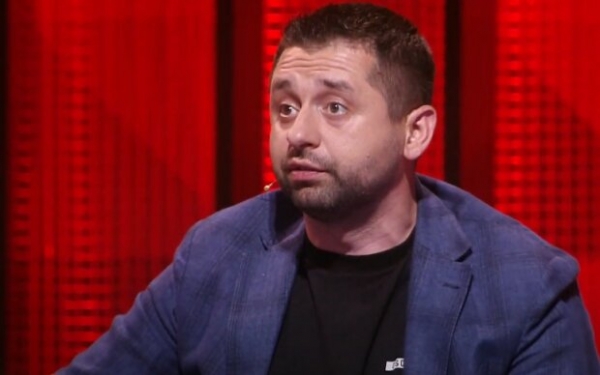 "Он похвалился 45 кредитами в месяц!", – Арахамия вспомнил "победу" Смолия "Он похвалился 45 кредитами в месяц!", – Арахамия вспомнил "победу" Смолия