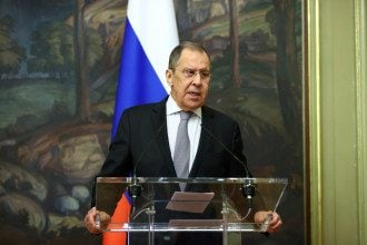 Лавров обвинил НАТО в "заманивании в свои ряды" Украину
Лавров обвинил НАТО в "заманивании в свои ряды" Украину