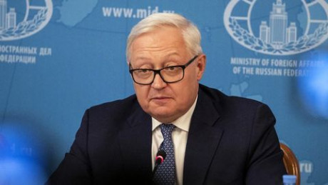 Рябков: РФ хочет от США "железобетонных гарантий", что Украина не вступит в НАТО Рябков: РФ хочет от США "железобетонных гарантий", что Украина не вступит в НАТО