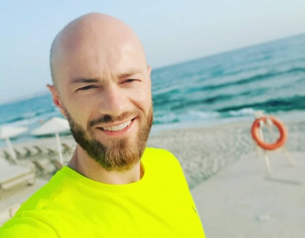 Влад Яма "тусанул" с семьей на Мальдивах, но пожаловался что всего 4 дня: "Голова до сих пор облазит" Влад Яма "тусанул" с семьей на Мальдивах, но пожаловался что всего 4 дня: "Голова до сих пор облазит"