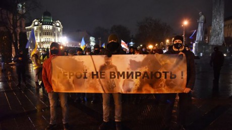 Львовяне тихим шествием почтили Героев Небесной сотни