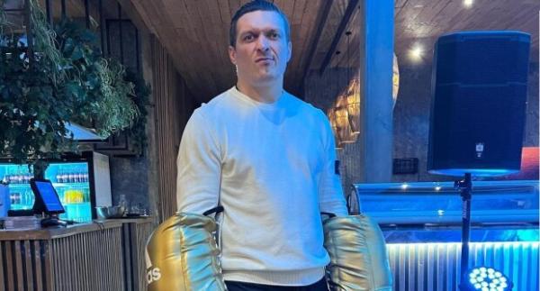 Россиянин Поветкин забыл, как его унизил Кличко, и захотел боя с Усиком: обиделся за правду Россиянин Поветкин забыл, как его унизил Кличко, и захотел боя с Усиком: обиделся за правду