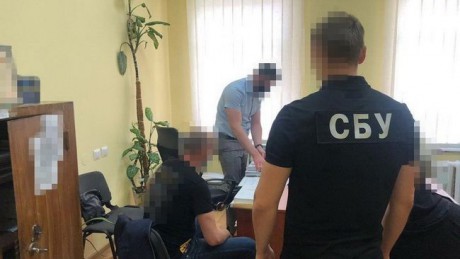 Разоблачено пограничников, которые продавали информацию из баз данных, - СБУ Разоблачено пограничников, которые продавали информацию из баз данных, - СБУ