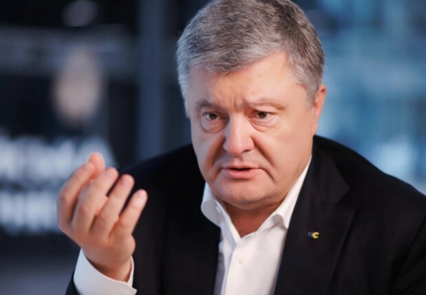 Тимошенко видела? "Батькивщина" опозорилась, переодев своего депутата в "тело" Порошенко Тимошенко видела? "Батькивщина" опозорилась, переодев своего депутата в "тело" Порошенко