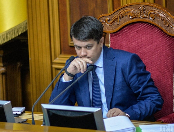 Свержение Зеленского: Разумков оценил сценарий госпереворота
Свержение Зеленского: Разумков оценил сценарий госпереворота