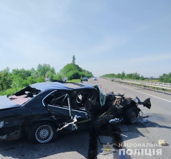 Под Одессой произошло смертельное ДТП: авто отбросило на 100 метров
Под Одессой произошло смертельное ДТП: авто отбросило на 100 метров