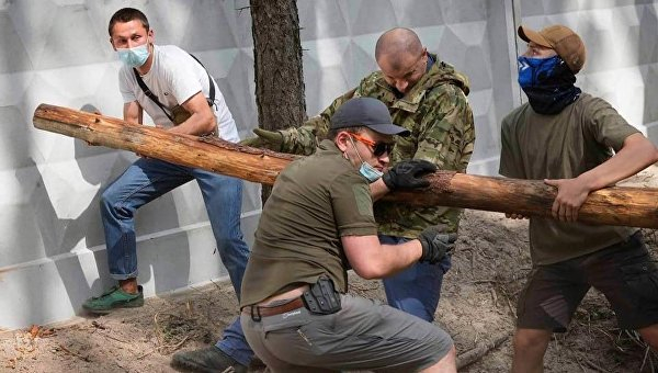 «Бандера, вставай!» Что украинские националисты будут делать без «крыши» Авакова «Бандера, вставай!» Что украинские националисты будут делать без «крыши» Авакова