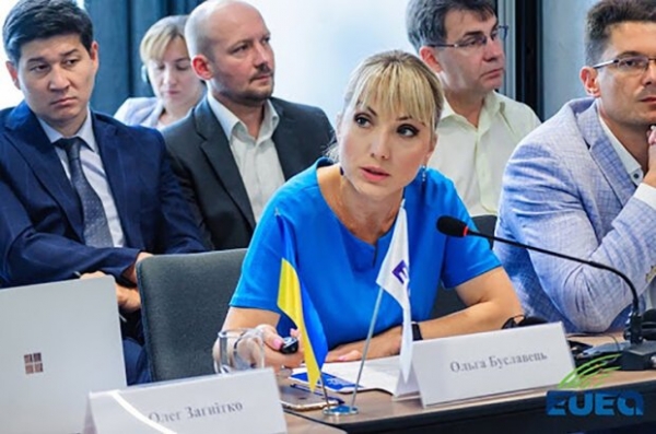 Буславец раскритиковала НКРЭКУ за проект решения о повышении тарифа на передачу электроэнергии в 4 раза Буславец раскритиковала НКРЭКУ за проект решения о повышении тарифа на передачу электроэнергии в 4 раза