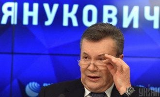 Грозит 20 лет тюрьмы: суд заочно арестовал беглеца Януковича
Грозит 20 лет тюрьмы: суд заочно арестовал беглеца Януковича