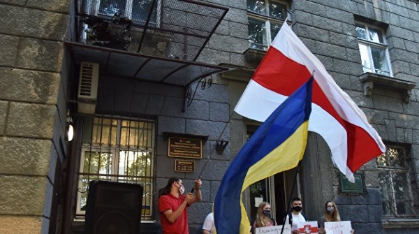 Белорусский эксперт сказал, как Польша, Литва и Украина пытается завладеть белорусским богатством Белорусский эксперт сказал, как Польша, Литва и Украина пытается завладеть белорусским богатством