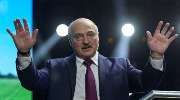 Безпалько рассказал о «пушистом и бархатном» давлении Запада на Лукашенко Безпалько рассказал о «пушистом и бархатном» давлении Запада на Лукашенко