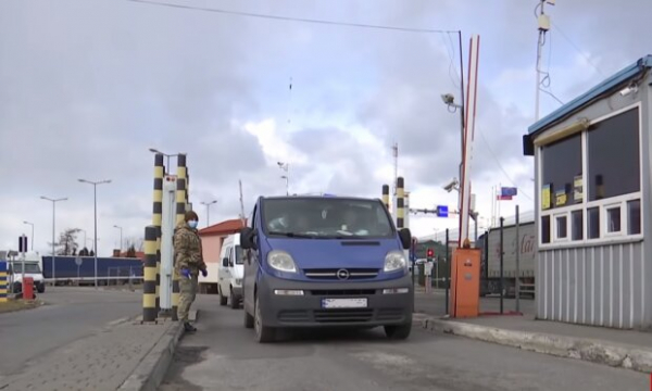 Адвокат объяснил, как мужчинам выехать из Украины, несмотря на мобилизацию: без нарушения закона Адвокат объяснил, как мужчинам выехать из Украины, несмотря на мобилизацию: без нарушения закона