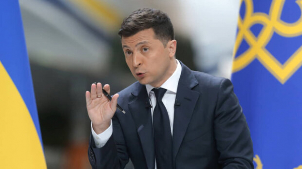 Владимир Зеленский расширил санкции против Шария и его жены: "висит" запрет, но выполнить его нельзя Владимир Зеленский расширил санкции против Шария и его жены: "висит" запрет, но выполнить его нельзя