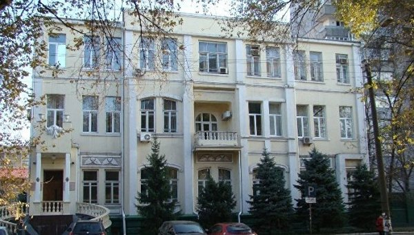 Больницы, здание с валькириями и дом чернокнижника: где еще обитают призраки Днепра Больницы, здание с валькириями и дом чернокнижника: где еще обитают призраки Днепра