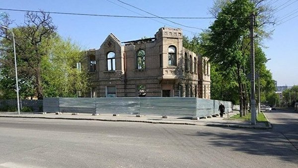 Больницы, здание с валькириями и дом чернокнижника: где еще обитают призраки Днепра Больницы, здание с валькириями и дом чернокнижника: где еще обитают призраки Днепра