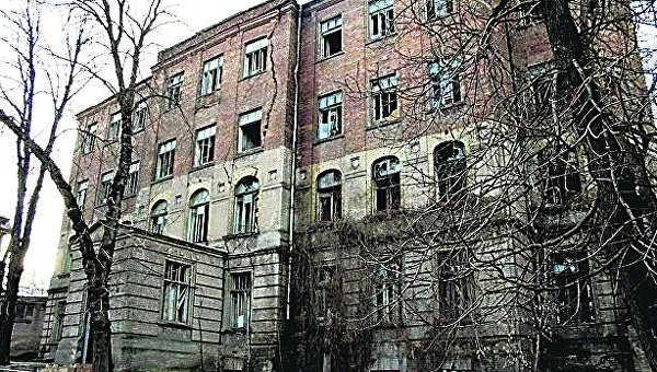 Больницы, здание с валькириями и дом чернокнижника: где еще обитают призраки Днепра Больницы, здание с валькириями и дом чернокнижника: где еще обитают призраки Днепра