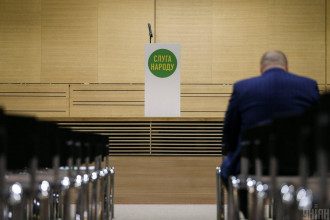 Слугу народа обошла ОПЗЖ в рейтинге партий - результаты опроса
Слугу народа обошла ОПЗЖ в рейтинге партий - результаты опроса