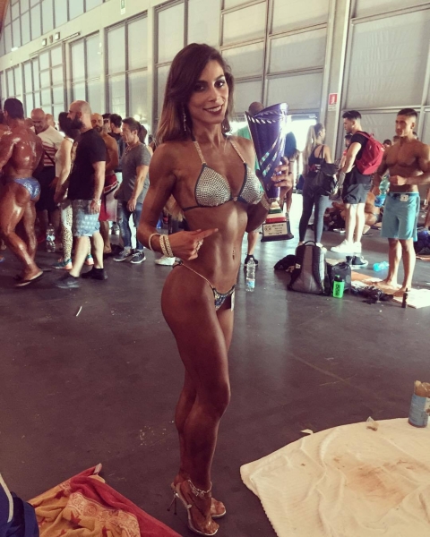 Итальянская чемпионка снялась в обнаженной фотосессии
Итальянская чемпионка снялась в обнаженной фотосессии