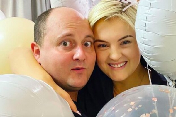 Жена Юрия Ткача из "Квартал 95" пожаловалась на гены мужа: "Дочь вся в папу" Жена Юрия Ткача из "Квартал 95" пожаловалась на гены мужа: "Дочь вся в папу"