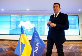 В СНБО раскрыли детали голосования по новым санкциям
В СНБО раскрыли детали голосования по новым санкциям