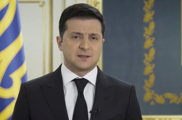 Владимир Зеленский обнародовал декларацию: сколько заработала семья президента в 2020