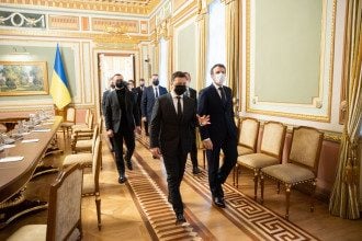 Зеленский рассказал, чего ожидает Украина от нормандской встречи политических советников
Зеленский рассказал, чего ожидает Украина от нормандской встречи политических советников