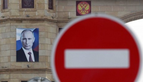 Послы ЕС одобрили продолжение экономических санкций в отношении РФ Послы ЕС одобрили продолжение экономических санкций в отношении РФ