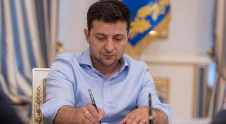 Зеленский изменил состав делегации Украины в ТКГ
