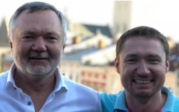 Закатал в асфальт 25 млн грн: глава Львовской ОВА построил для своего отца дорогу за бюджетные деньги Закатал в асфальт 25 млн грн: глава Львовской ОВА построил для своего отца дорогу за бюджетные деньги