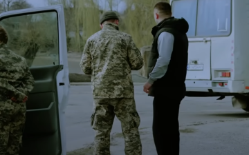 Пенсионеру пришла повестка: что делать, чтобы не нарваться на штрафы Пенсионеру пришла повестка: что делать, чтобы не нарваться на штрафы