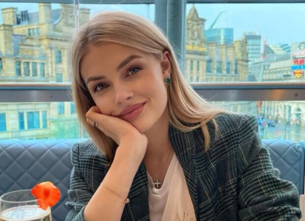 Жена Зинченко Влада Седан на своё 27-летие загадала падение россии, чтобы в Украине воцарился мир: "Буду мечтать" Жена Зинченко Влада Седан на своё 27-летие загадала падение россии, чтобы в Украине воцарился мир: "Буду мечтать"