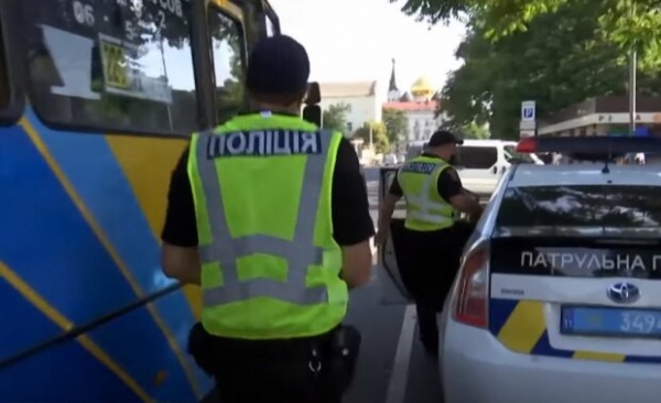 Один из лидеров ВО "Свобода" получил огнестрельное ранение в голову