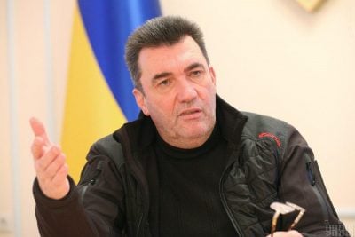 "Должен исчезнуть как элемент пропаганды врага": Данилов призвал убрать русский язык из Украины
"Должен исчезнуть как элемент пропаганды врага": Данилов призвал убрать русский язык из Украины