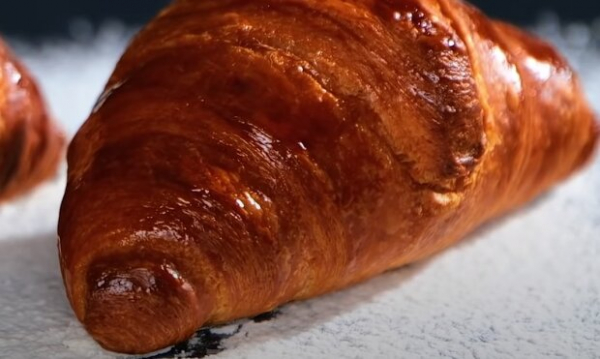 Полезные кулинарные лайфхаки, чтобы блюда стали еще вкуснее: яблоко в бутерброде и "сырой" омлет на тарелке Полезные кулинарные лайфхаки, чтобы блюда стали еще вкуснее: яблоко в бутерброде и "сырой" омлет на тарелке