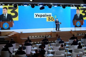 Зеленский опроверг фейк росСМИ насчет водоснабжения Крыма
Зеленский опроверг фейк росСМИ насчет водоснабжения Крыма