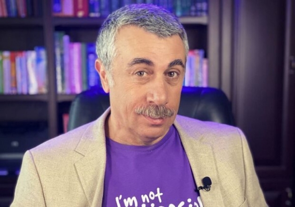 Комаровский рассказал, как купание малыша влияет на сон и аппетит: "Родителям не дергаться" Комаровский рассказал, как купание малыша влияет на сон и аппетит: "Родителям не дергаться"