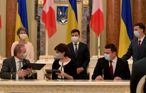 Венедиктова будет бороться с коррупцией вместе со Швейцарией — НАБУ и генпрокурор подписали Меморандум Венедиктова будет бороться с коррупцией вместе со Швейцарией — НАБУ и генпрокурор подписали Меморандум