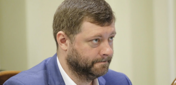 У лидера Слуги народа обнаружили коронавирус
У лидера Слуги народа обнаружили коронавирус