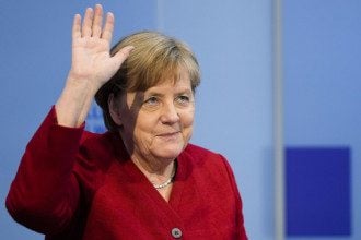 Возложение цветов и вручение ордена: детали визита Меркель в Украину

