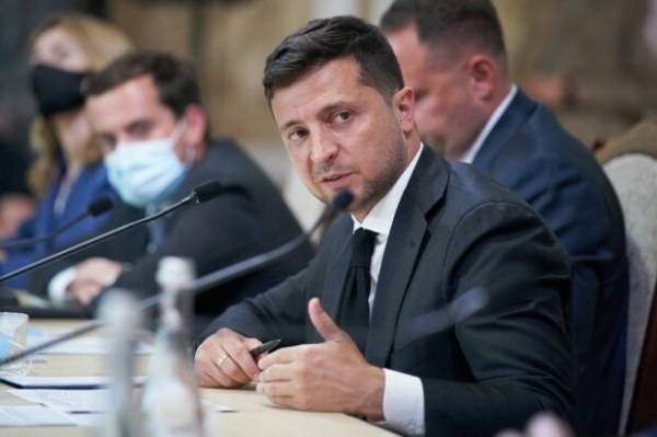 Зеленский похвастался результатами борьбы с пандемией - "Почти 18 тыс. админпротоколов на 6,6 млн грн" Зеленский похвастался результатами борьбы с пандемией - "Почти 18 тыс. админпротоколов на 6,6 млн грн"