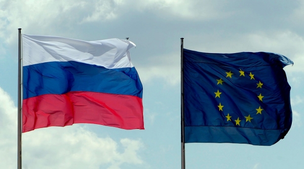 Четыре страны присоединились к европейским санкциям против РФ из-за агрессии на Донбассе
Четыре страны присоединились к европейским санкциям против РФ из-за агрессии на Донбассе