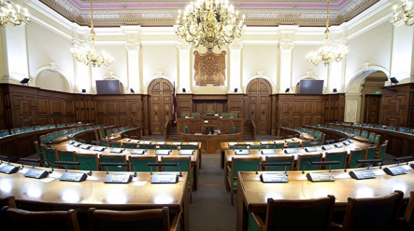 COVID-19 никуда не исчез: правительство Латвии продолжит заседать удаленно COVID-19 никуда не исчез: правительство Латвии продолжит заседать удаленно