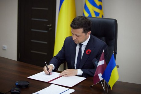 Президент назначил стипендии чемпионам Олимпийских, Паралимпийских и Дефлимпийских игр