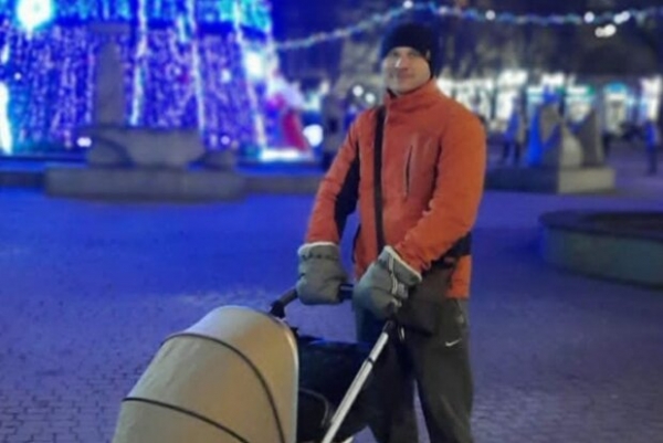 На Донбассе погиб молодой украинец, от его истории не сдержать слез: "Война подобралась вплотную и забрала папу" На Донбассе погиб молодой украинец, от его истории не сдержать слез: "Война подобралась вплотную и забрала папу"