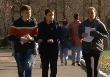 Будут серьезные последствия: как прогулы школьников повлияют на будущее Будут серьезные последствия: как прогулы школьников повлияют на будущее