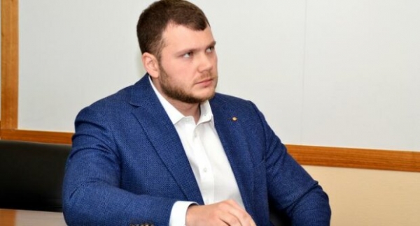 Снова невыездные? Криклий предупредил о планах УЗ "срезать" половину билетов