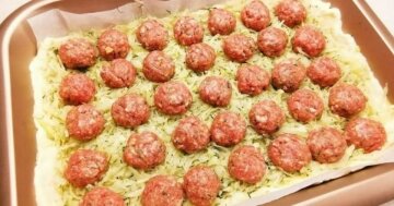 Фрикадельки не только в суп: рецепт пирога с капустой и мясными шариками - не останетс и крошечки Фрикадельки не только в суп: рецепт пирога с капустой и мясными шариками - не останетс и крошечки
