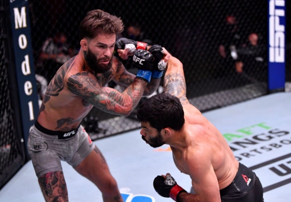Коди Гарбрандт мощно нокаутировал Рафаэля Ассунсао на UFC 250
Коди Гарбрандт мощно нокаутировал Рафаэля Ассунсао на UFC 250