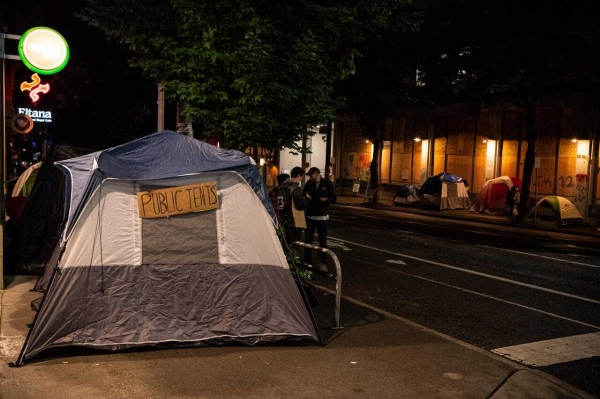 В США протестующие захватили часть города и провозгласили "автономию": Трамп потребовал немедленно их прогнать
В США протестующие захватили часть города и провозгласили "автономию": Трамп потребовал немедленно их прогнать